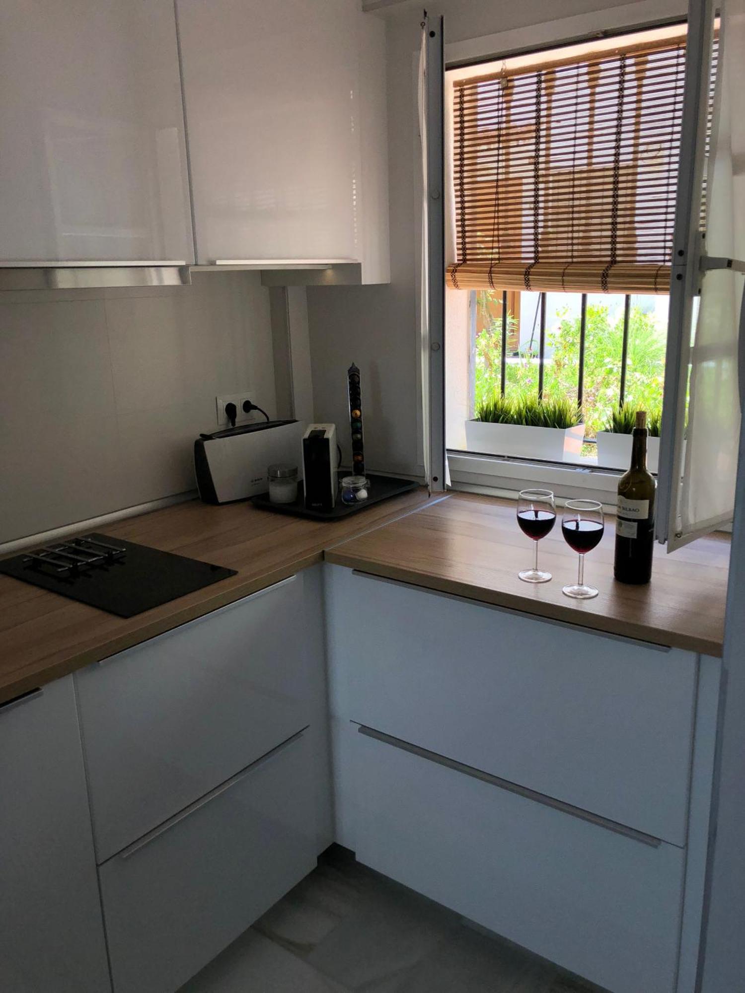 El Cortijuelo. Magnificent Triplex Terraced House With Rooftop Of 18M2, Overlooking The Sea. Parking Torremolinos Esterno foto