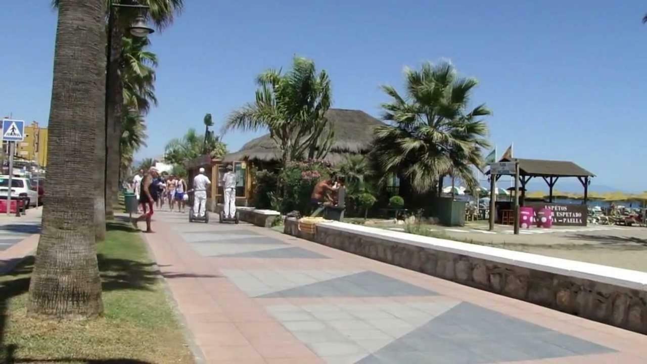 El Cortijuelo. Magnificent Triplex Terraced House With Rooftop Of 18M2, Overlooking The Sea. Parking Torremolinos Esterno foto