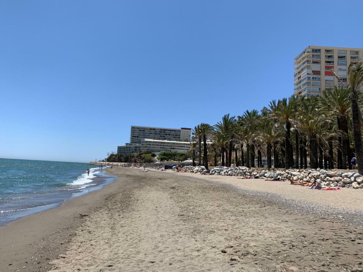 El Cortijuelo. Magnificent Triplex Terraced House With Rooftop Of 18M2, Overlooking The Sea. Parking Torremolinos Esterno foto